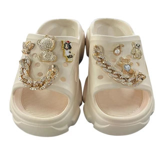 Chinelo Babuche Sandalia Plataforma Com ou Sem Pins Sortidos