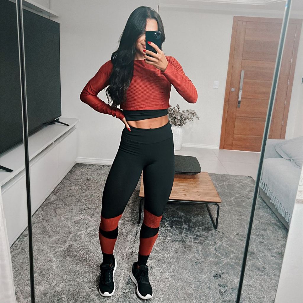 Conjunto Fitness Calça Legging Cintura Alta + Cropped Dry Fit Manga Longa Racy Preto com Terra Cota