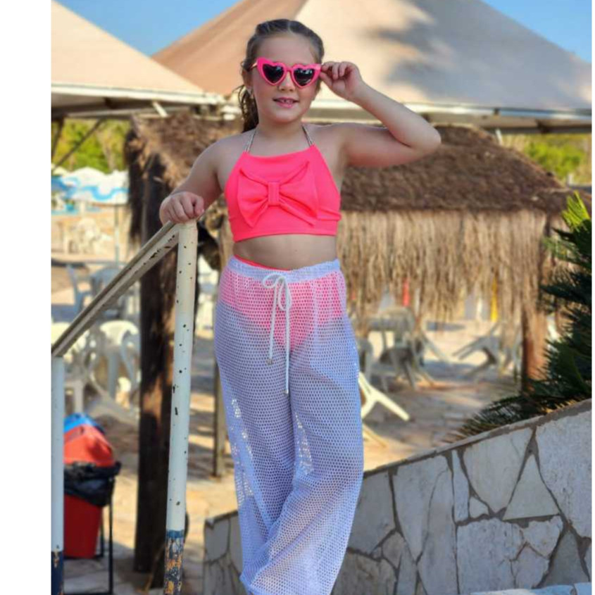 Kit Praia Três Peças Infantil Juvenil Biquíni Laço + Calça Saída de Praia Arrastão