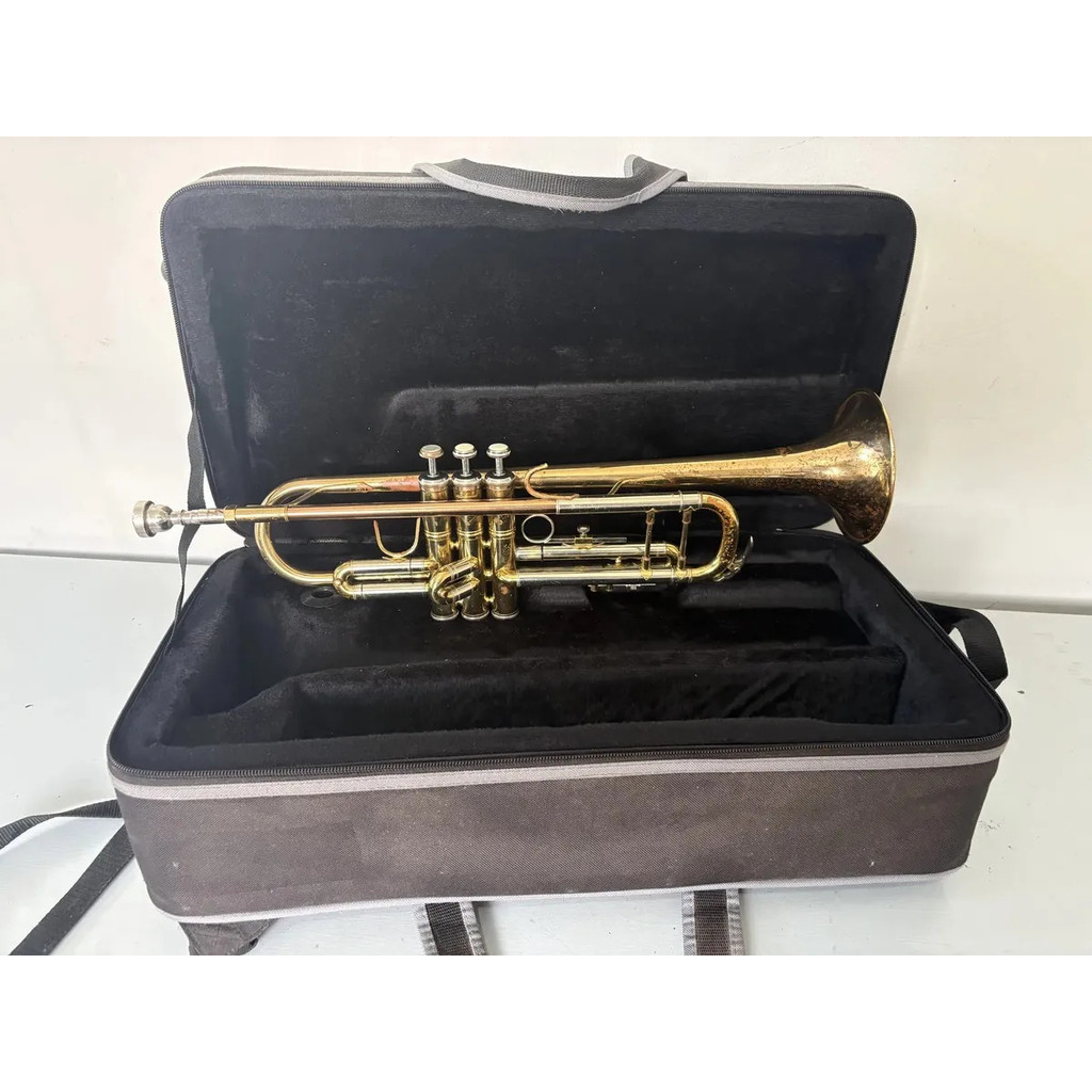 Trompete Quasar Qtr304, Trompete Dourado Estojo Sib Bb Acaba Amarelo (Usado)