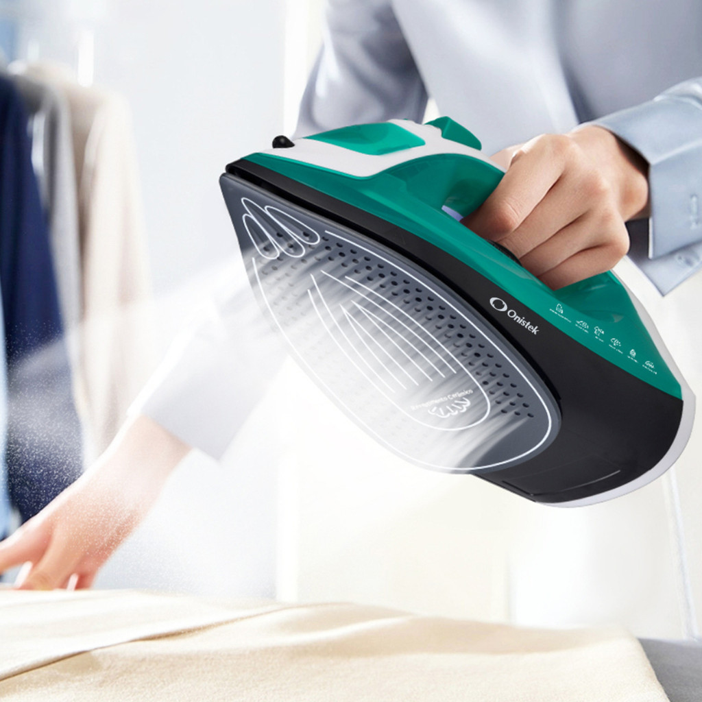 Ferro de Passar Roupa Vapor Forte Reservatório de Água 240ml 110V 220V ON-PR907 em Oferta na Shopee