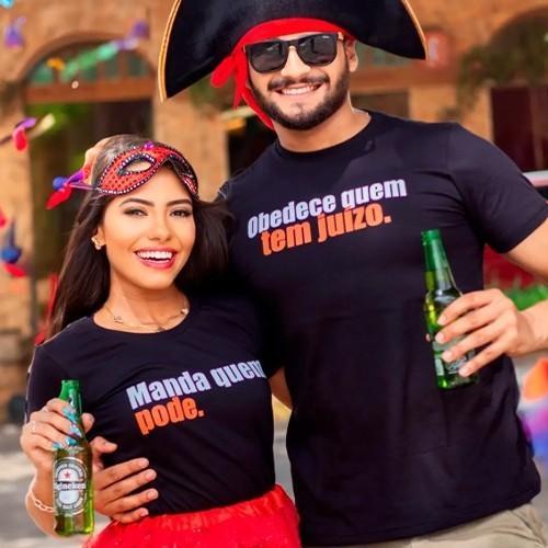 Kit 2 Camisetas Casal Carnaval Engracada Manda Quem Pode Unissex 100 Algodao Estilo Festa e Bloquinho