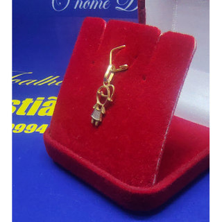 Pingente Meninas Saia Detalhes Ouro Branco Ouro 18 Kilates Peso 0.40 Grama 14 mm