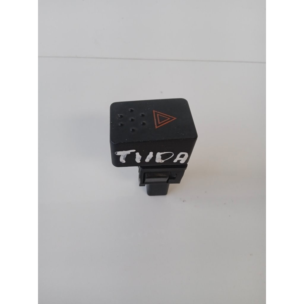 Botão De Alerta Tiida 1.8 2011 12