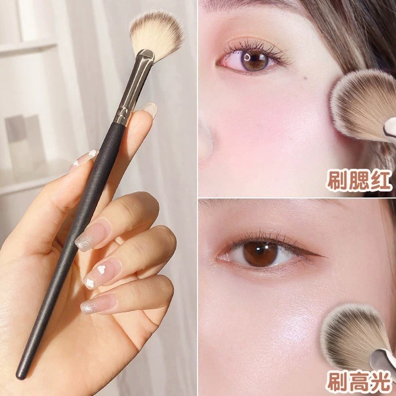 Pincel de destaque em forma de leque Pincel de Blush - Pincel de destaque facial - Pincel de pó solto para iniciantes de