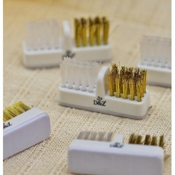 Escovinha De Aço Para Limpeza Brocas Pinceis Brush Unhas D&z