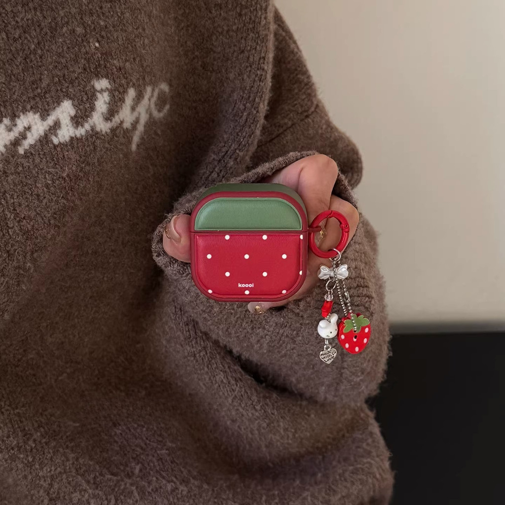 Para AirPods 4 pro3 2025 Capa Magnética Fofa Bolinhas Combinando Com Cores Pingente De Morango 1/2 pro 2 3 Protetora Fon em Oferta na Shopee