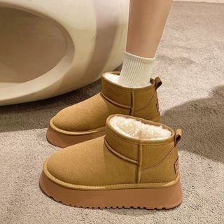 Muffin botas de neve de sola grossa feminina 2025 novo estilo inverno forro de lã sapatos femininos aumentando sapatos d em Oferta na Shopee