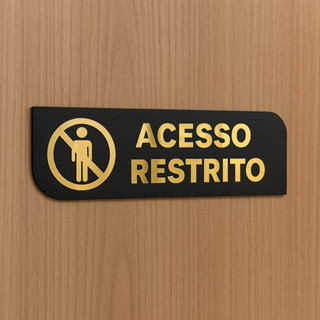 Placa de Sinalização Acesso Restrito em MDF e Acrílico espelhado Dourado em Oferta na Shopee