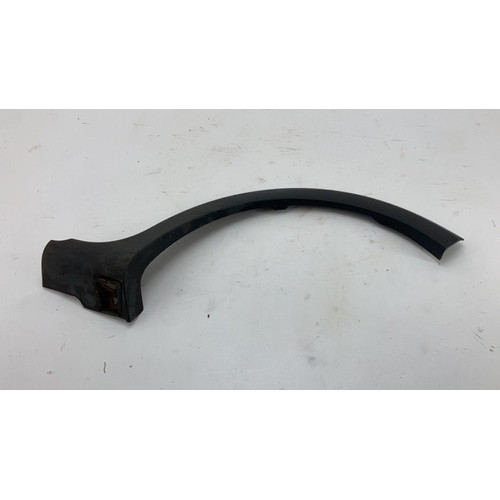 Aplique Paralama Traseiro Esquerdo Renault Sandero 2012