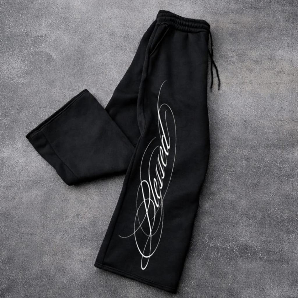 Calça Wed Leg Moletom Baddy Streetwear Blessed Tendência Y2k Despojada Algodão Premium Unissex Caimento Perfeito