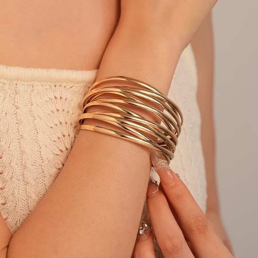 Bracelete Feminino Multicamadas Largo Ajustável banhado Ouro 18K e Prata925 em Oferta na Shopee