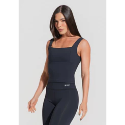 CAMISETA FITNESS FEMININA COM DECOTE BÁSICA DLK