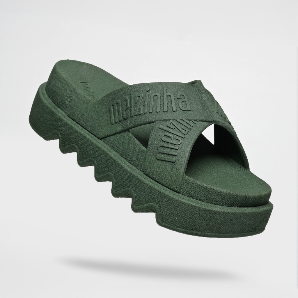 Sandália Slide Plataforma Tratorada 2 Tiras Feminina em Oferta na Shopee