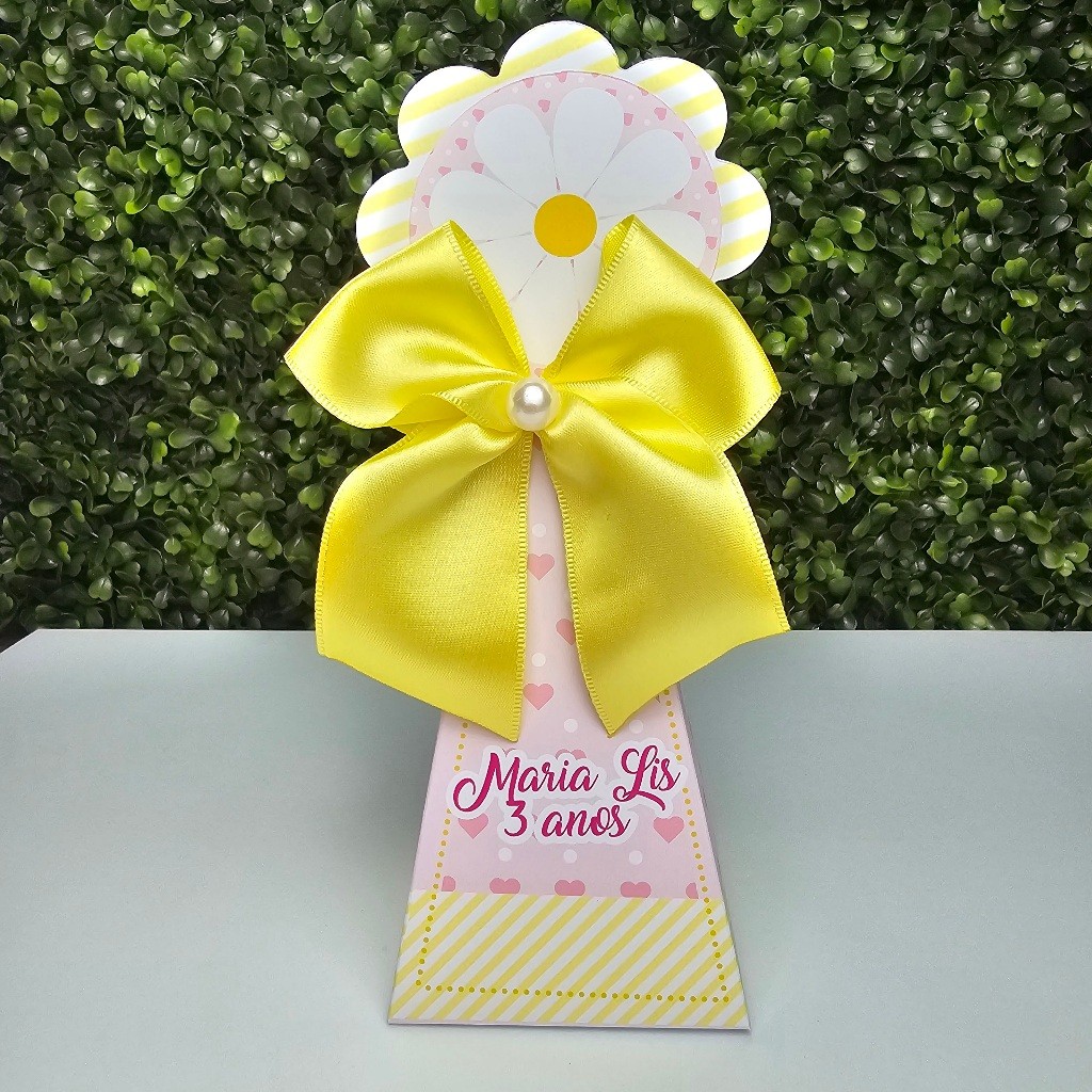 Caixa Cone Pirâmide MARGARIDAS - Personalizados - Festa infantil - Aniversário - Lembrancinha
