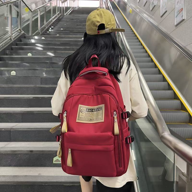 Mochila Feminina Grande Capacidade Nylon Forrada Impermeável Viagem Estudante em Oferta na Shopee