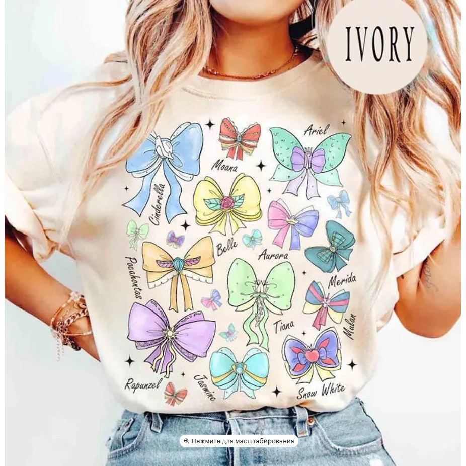 Camiseta Ivory de Princesas Disney, Laços Coloridos e Nomes dos Personagens, Clássico Disney