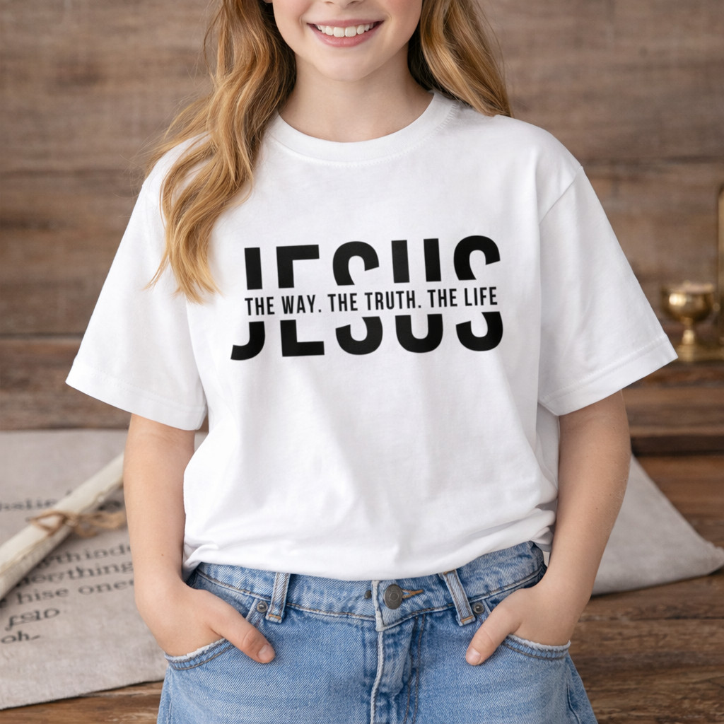 Camiseta Infantil Feminina Cristã Estampa Delicada Roupa Menina Algodão Confortável Manga Curta Look Casual Dia a Dia