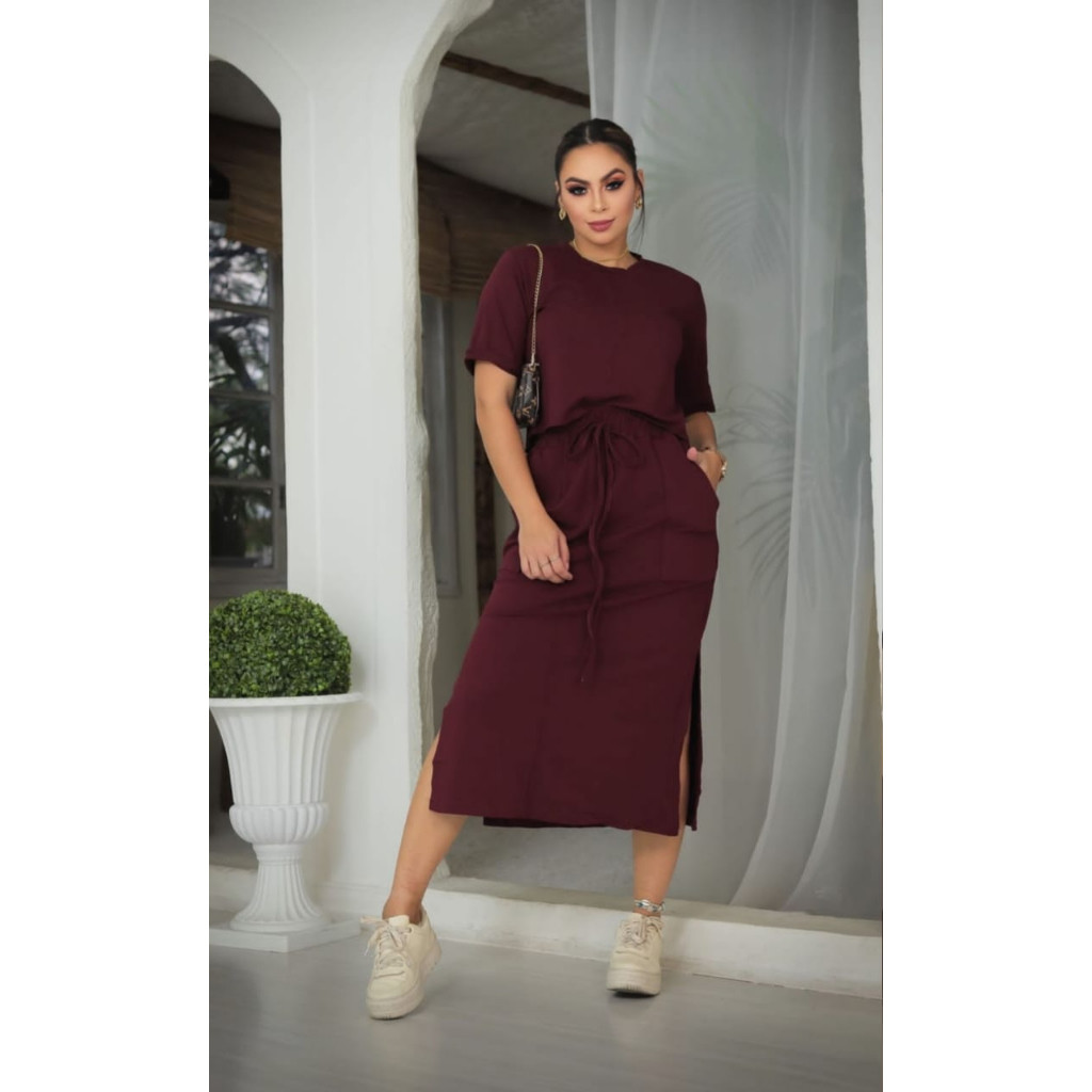 Conjunto Moda evangelica Saia em moletinho Midi camiseta em moletinho  fica linda tambem com blazer