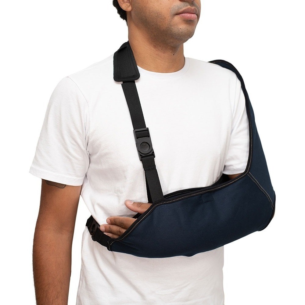 Tipóia Estabilizadora Velpeau Estofada Cor Azul Tam M Mercur