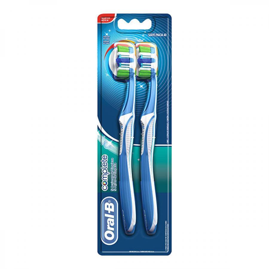 ESCOVA DENTAL ORAL-B COMPLETE 5 AÇÕES DE LIMPEZA LEVE 2 PAGUE 1