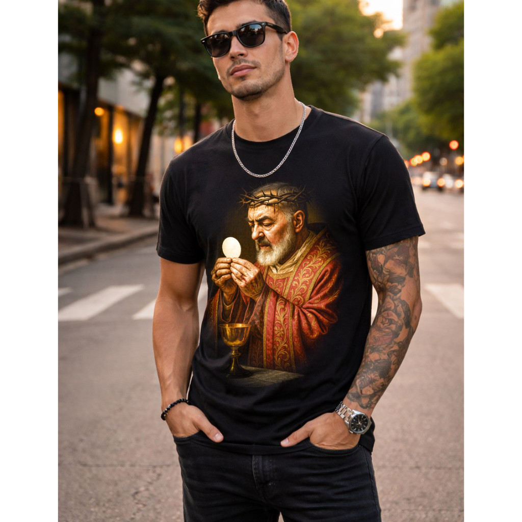 Camiseta Religiosa 100% Algodão Estampa São Padre Pio Hóstia Sagrada Tecido Reforçado Confortável