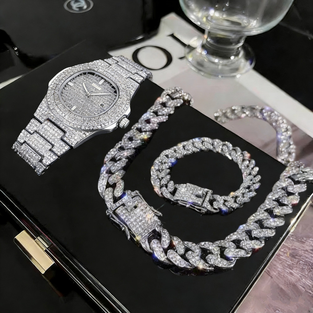 Relógio De Céu Estrelado Masculino Com Pulseira Corrente Cravejada Pulseira Masculina Cadeia Cubano Corrente Relogio Kit em Oferta na Shopee