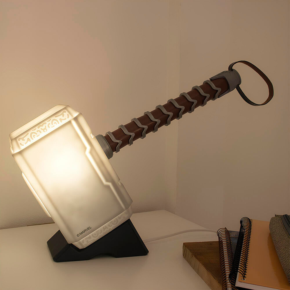 Luminária 3D Martelo Thor Marvel LED Bivolt Abajur Geek Vingadores Decoração Quarto