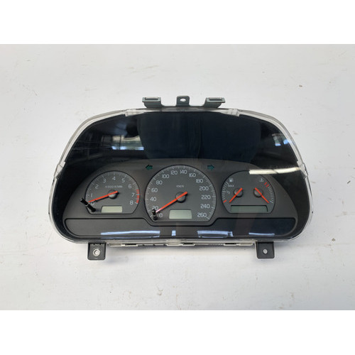 Painel Instrumentos Volvo V40 T4 2.0 Tb Aut 2000 2004 Preto