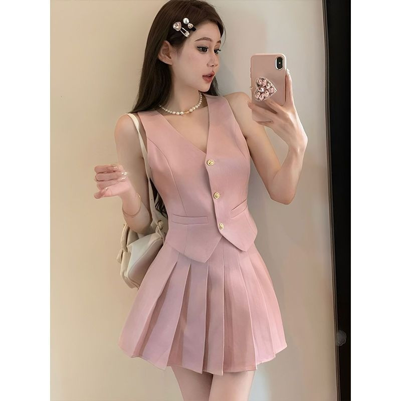 Conjunto Feminino de Duas Peças Estilo Doce Coreano para o Verão: Top Colete com Botões e Saia Mini Plissada Elegante XD