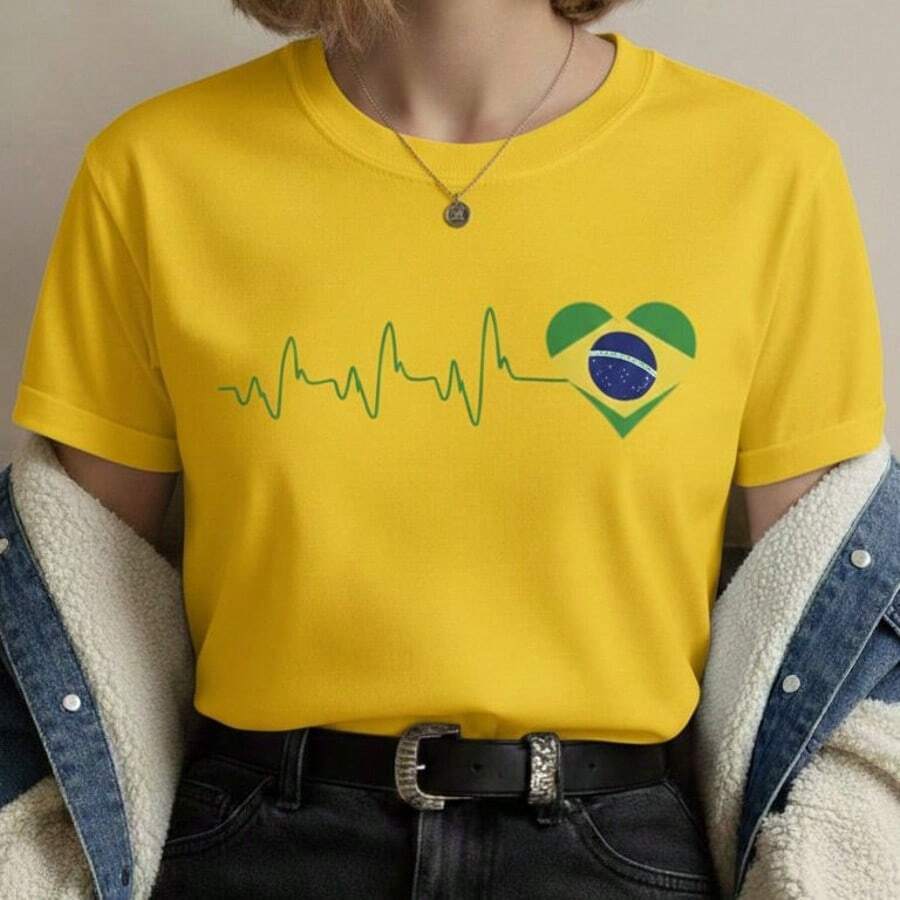 Camiseta Casual Brasil no Coração Amor pela Pátria  Bandeira Torcedor Futebol Copa do Mundo Camiseta Unissex Algodão