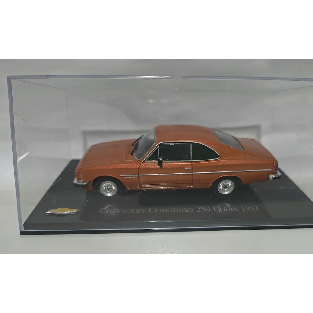 Miniatura Chevrolet Opala Comodoro 250 Coupé 1982 1:43 Ixo Marrom