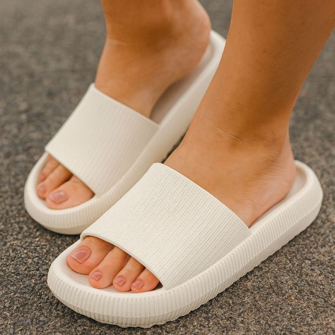 Chinelo Nuvem Anatómico Antiderrapante Confortável Macio LF4