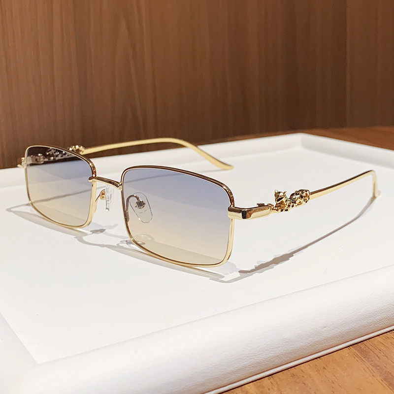 Novos Óculos de Sol Vintage de Armação Pequena, Óculos de Sol Quadrados de Metal para Mulheres e Homens, Óculos de Sol c