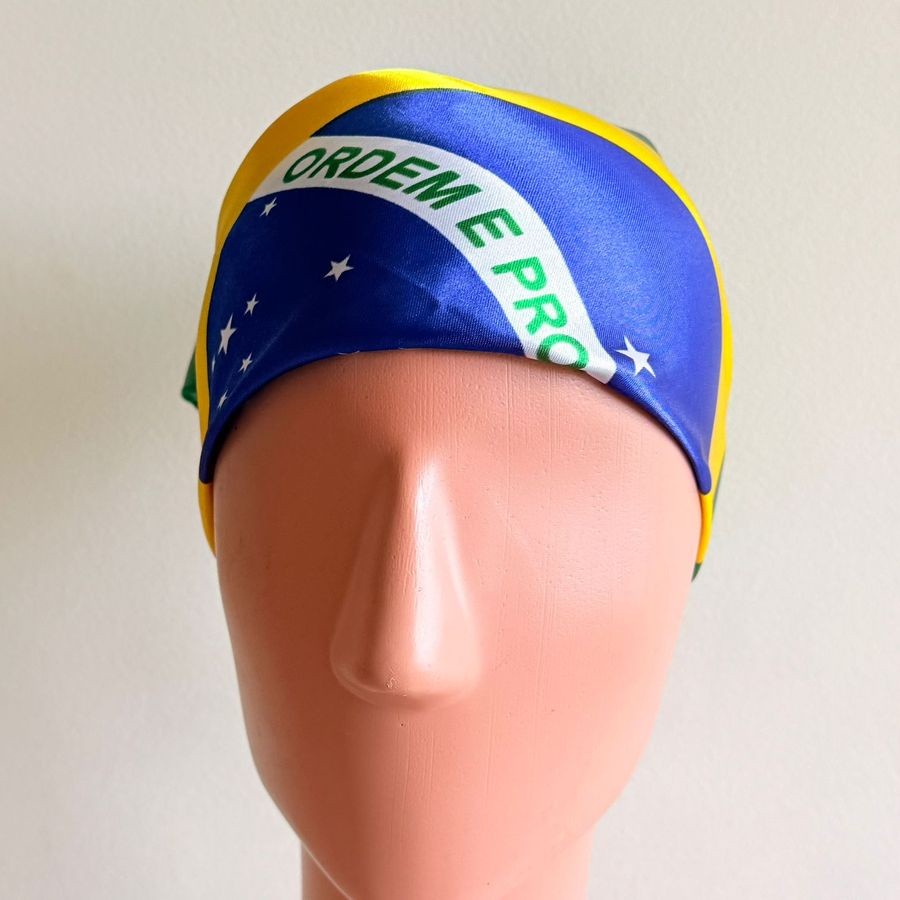 Lenço de Cetim Bandeira do Brasil  -  Atelie da Folia