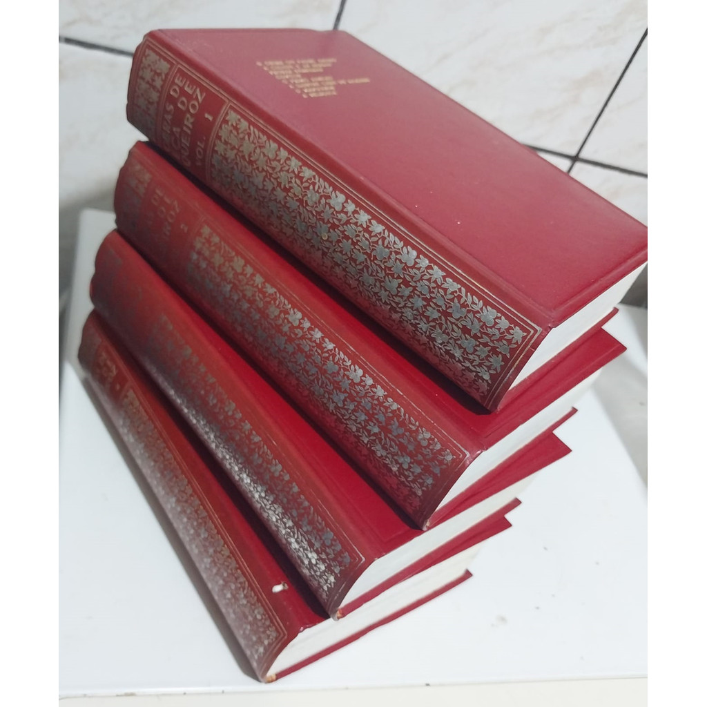 Kit Coleçao Obras de Eça de Queiroz - 4 volumes	 de Eça de Queiroz 7872058