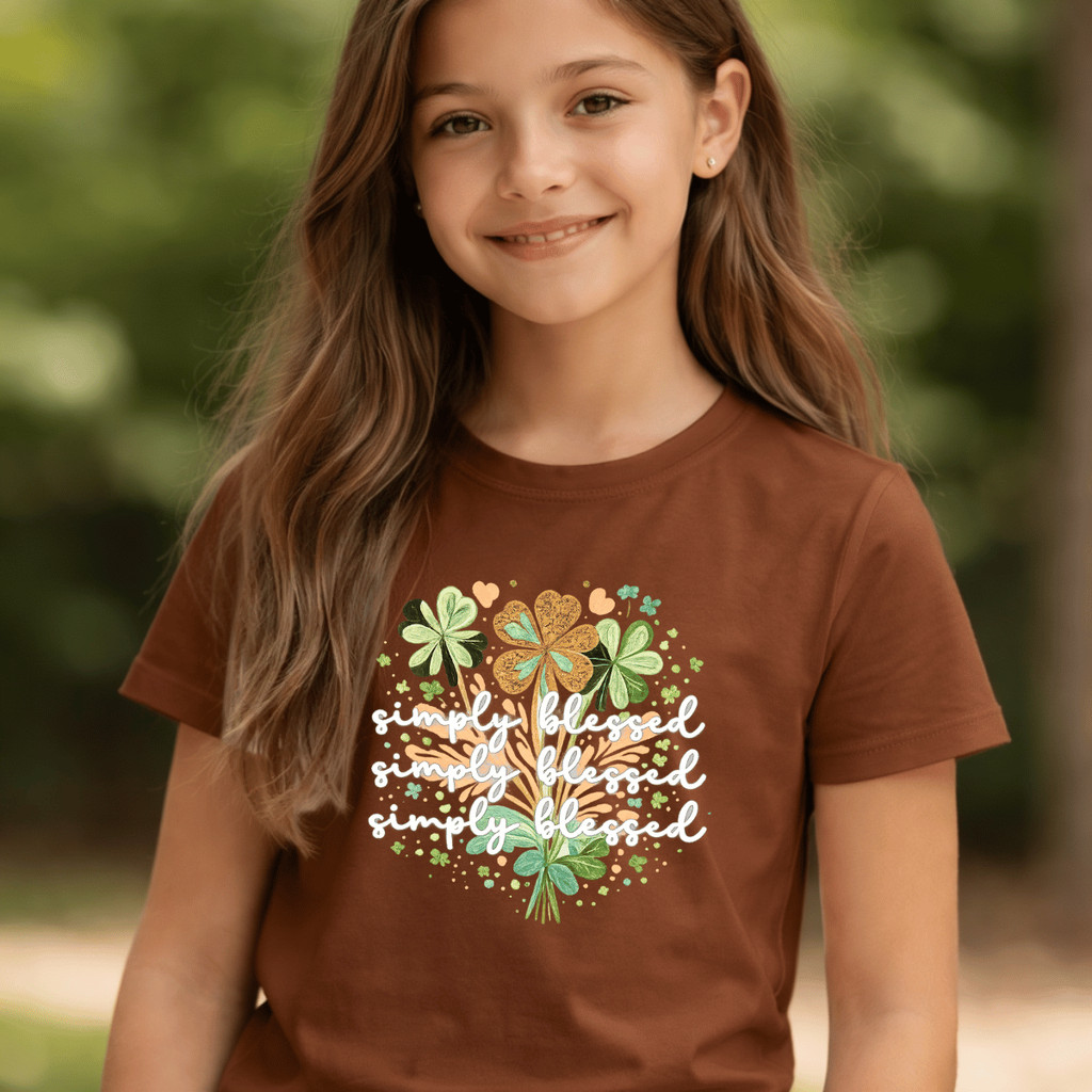 Camiseta Infantil Estampada Trevos Blessed Criança 100% Básica Manga Curta Unissex Masculina e Feminino Básica