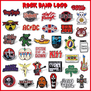Clássico Rock Band Logotipo Esmalte Broche Famoso Cantor Metal Emblema Música Fã Coleção Pino Acessórios De Roupas Jóias em Oferta na Shopee