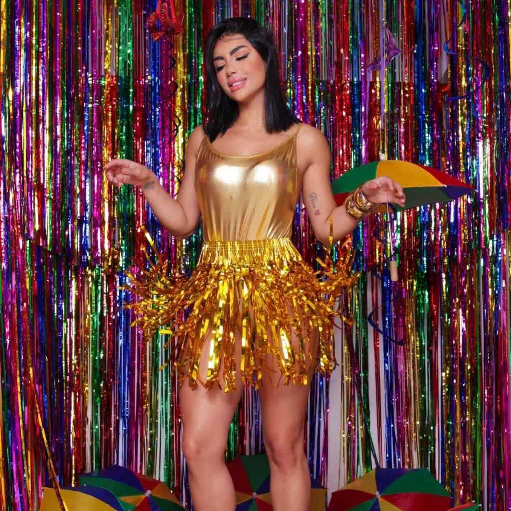 Look para Carnaval feminino: 12 opções para arrasar na folia