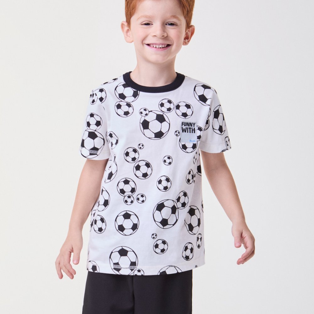 Conjunto Preto e Branco de Futebol