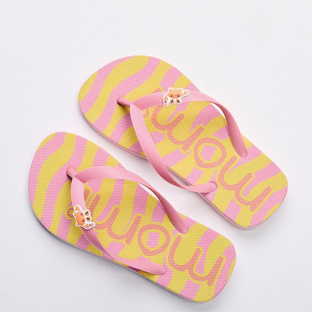 Chinelo Infantil Menina Rosa Neon Listrado Divertido Listras Amarela Caranguejo na Alça Momi Solado Emborrachado