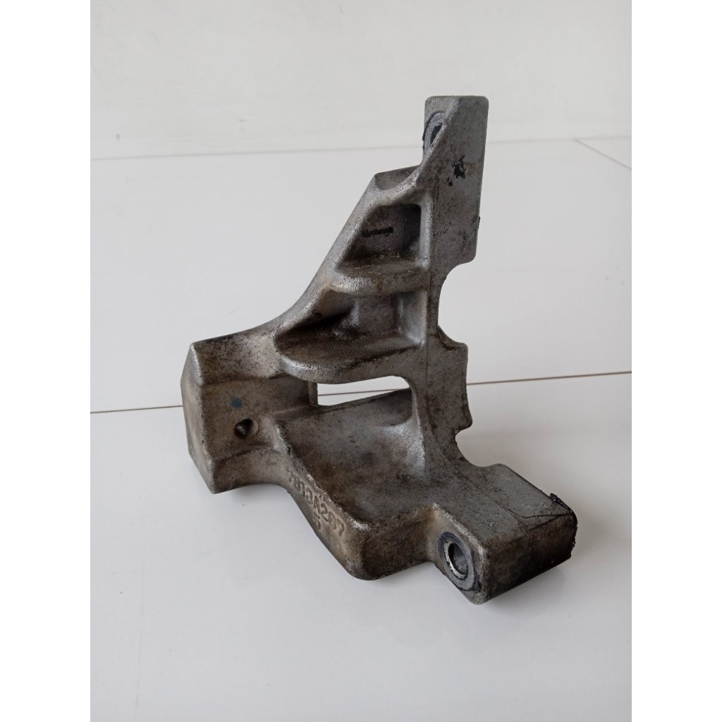 Suporte Compressor Ar Asx 2.0 2011 A 2015 Lancer