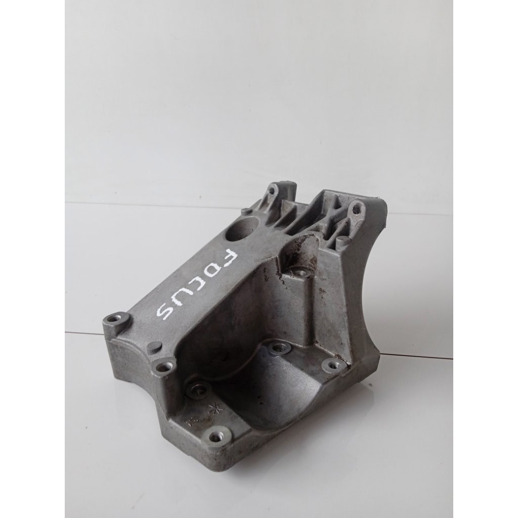 Suporte Compressor Ar Condicionado Focus 2009-2013 1.6 Sigma