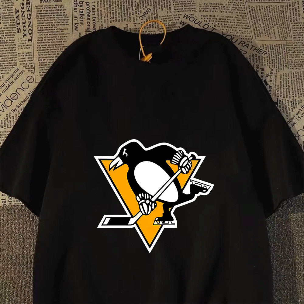 2026 Camiseta Feminina Masculina Estampa Pinguim Hóquei Patins Triângulo Laranja Streetwear Novo