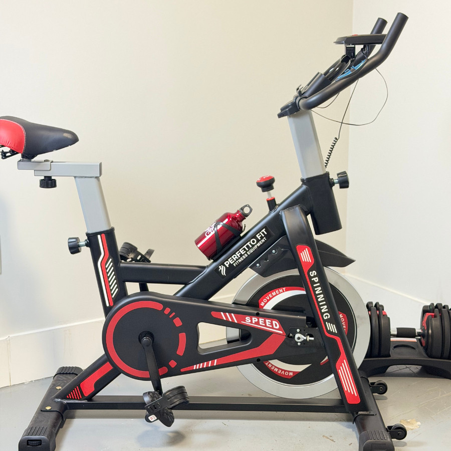 Bicicleta Spinning Ergométrica Roda Inércia 13kgs Capacidade De Carga 150kg Vermelho 60v Bicicleta Spinning