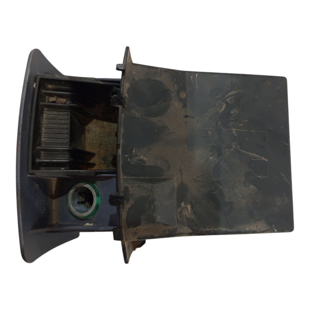 Tomada 12v Cinzeiro Painel Central Ford Fiesta 1997