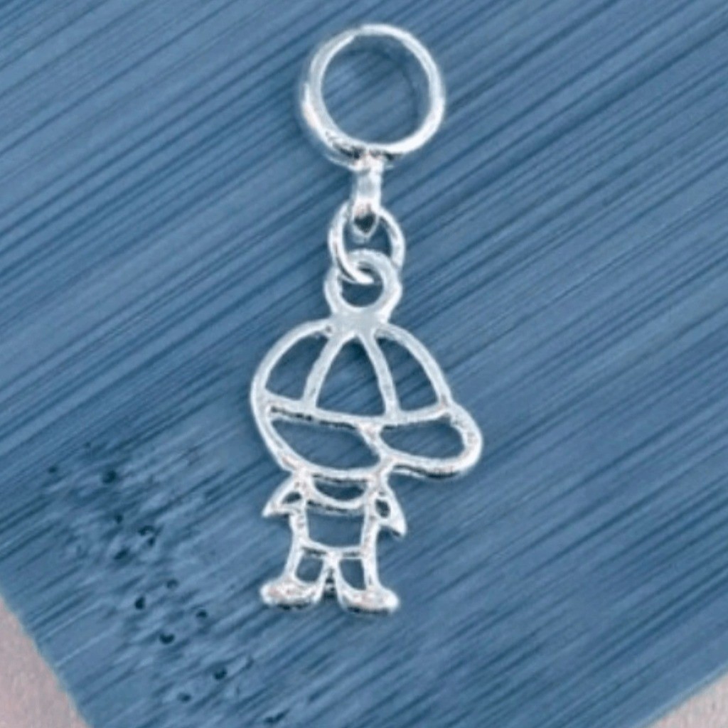 Berloque Filho Menino Banhada na prata 925 em Oferta na Shopee