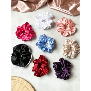 Kit 50 Xuxinha Scrunchie de Cetim com Costura Embutida Scrunchie Anti Frizz Luxo