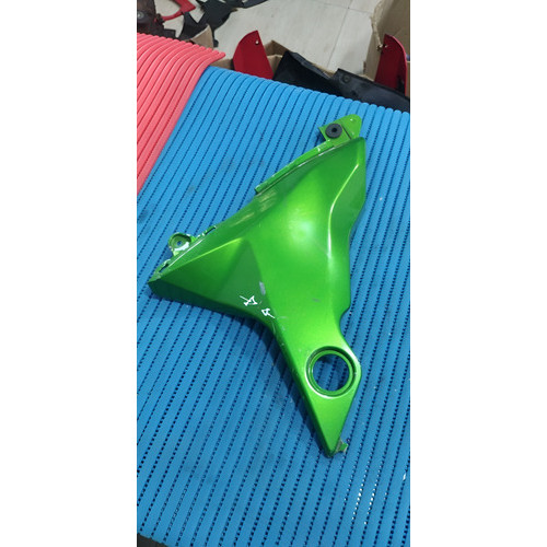Carenagem E Acabamento Chassi Esquerdo Kawasaki Z800 13/17 Verde-claro