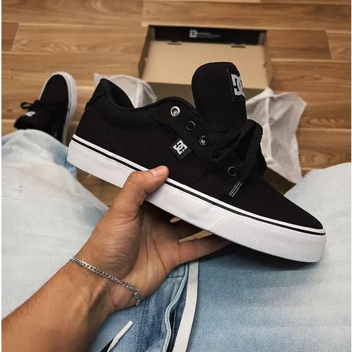 Tenis Masculino DC SHOES todo preto do 34 ao 43 lançamento começo de ano tenis skatista GARANTA JA!!